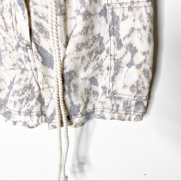 Topshop Cheetah Rope Belted Shorts Size 6 - Picture 2 of 8